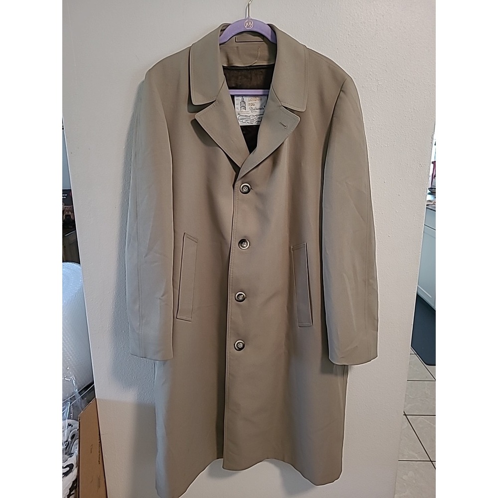Vintage London Fog 42 Long Trench MainCoats Beige Over Coat Jacket USA Made